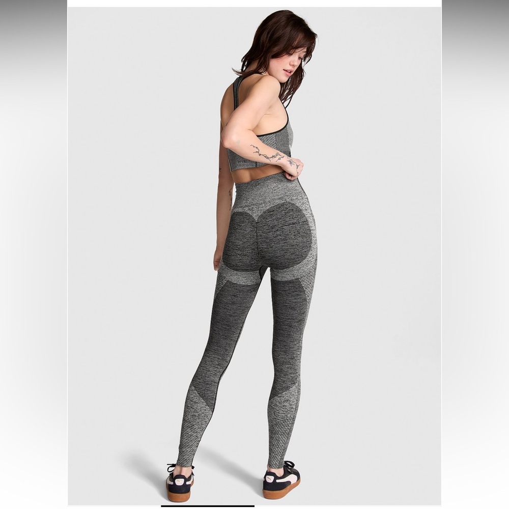 PINK Victoria's Secret Gray Women's better butt Leggings seamless
